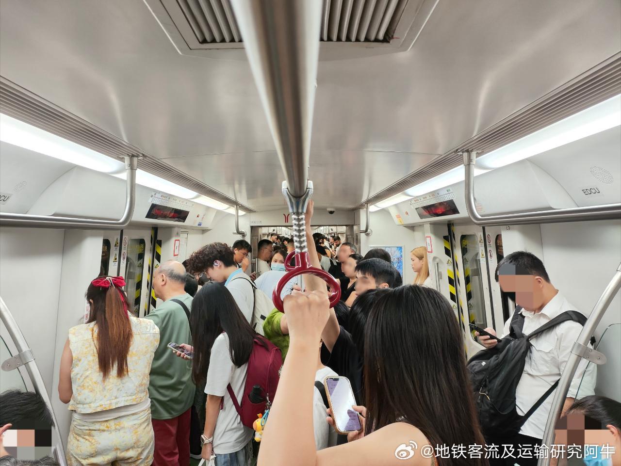 广州地铁网友：2026年9月6日（周日，广州阴有雷阵雨到中雨，25-31℃）广州