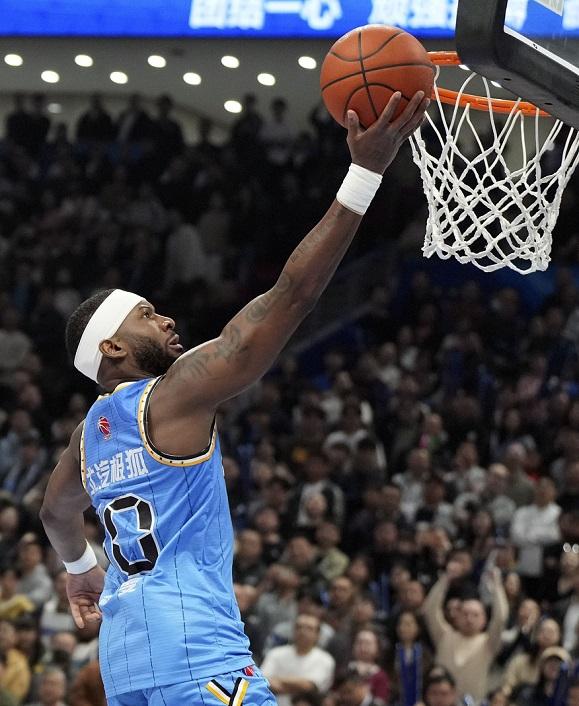 杰曼第三节再爆发
 
4月14日晚，北汽男篮在主场以87比70击败了青岛队。比赛