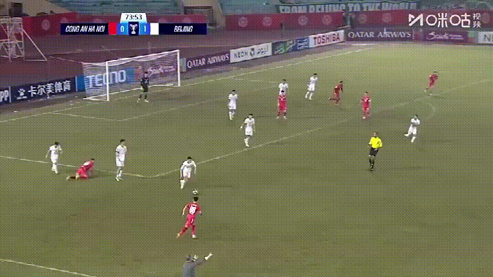张玉宁这个大单刀居然没进，国安亚冠被淘汰也没啥可说的了。
持球推进速度真慢，感觉