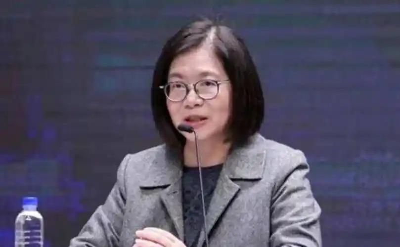 台“海巡署”发表严正声明，

6月11日，针对大陆海警船首次巡查太平岛水域，台湾