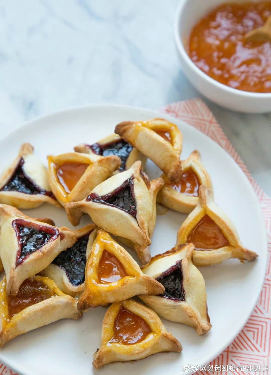 普林节全球犹太人的普林节来了，正好赶上这次打伊朗。普林节类似一个狂欢节，可穿各种