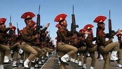 巴基斯坦打得过印度吗？就这么说吧，现在如果印度去打巴基斯坦，那基本是是稳输。因为