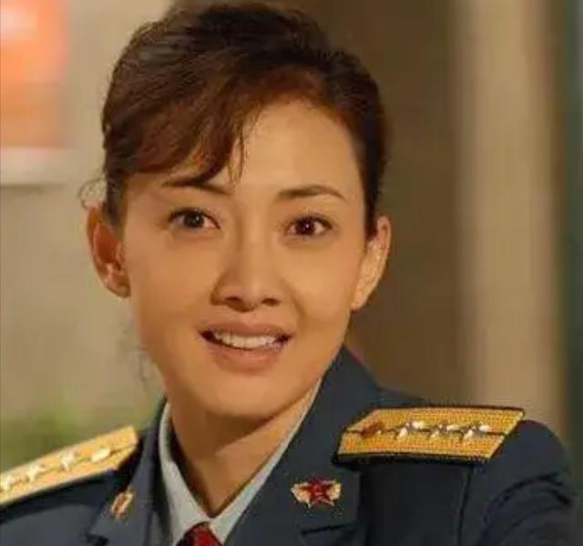 当年，牛莉拍完《闯关东》后患了忧郁症，自爆两年都没敢接戏，她一度以为会告别演员生