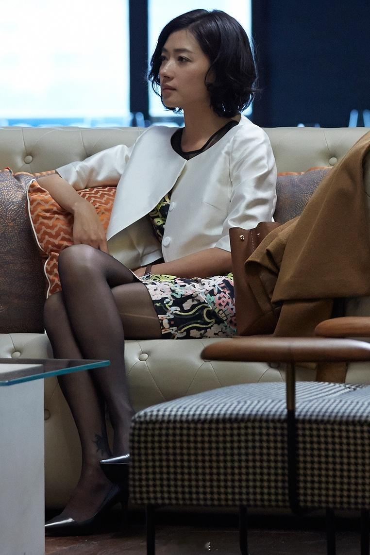 茜阿姨短发OL气质无敌