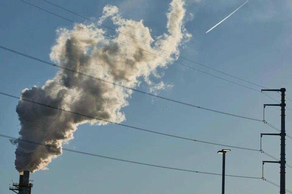 中东冲突引发油价狂飙，全球飞友的钱包要遭罪了！3月10日，新西兰航空率先官宣全航