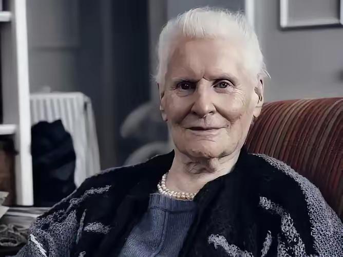 101岁英国未婚女编辑，临终前留下的告诫，引人深思！她说：一个女人最大的“靠山”