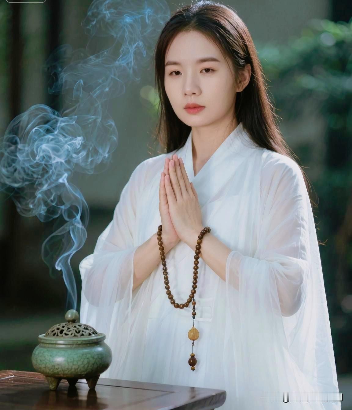 玄学上挺准的一段话：“一个人要翻身走大运的时候，身边一定会有人离开你。因为你自身