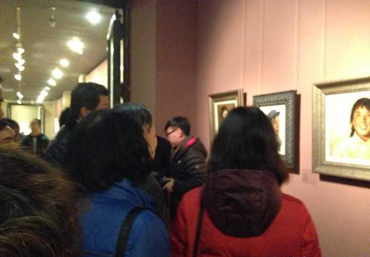 你离物理学家杨振宁最近的一刻是什么时候？对于杨振宁先生你有哪些记忆？
-----