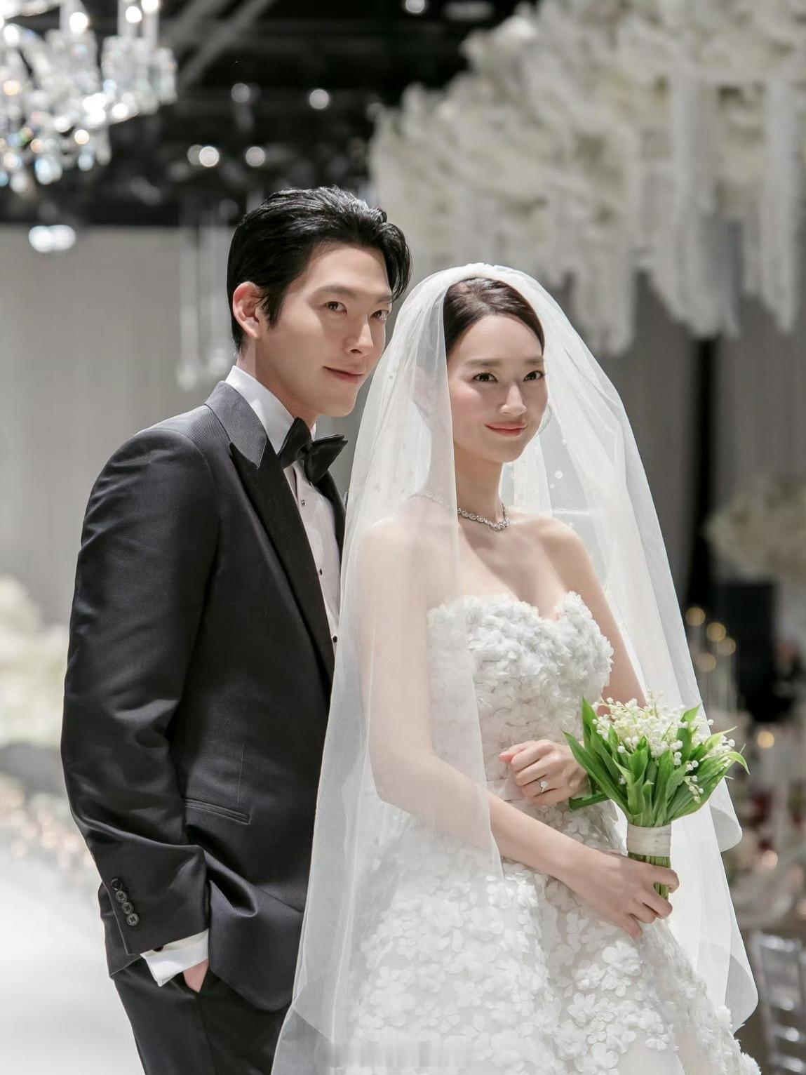 好般配的两个人金宇彬申敏儿结婚照公开金宇彬申敏儿婚礼现场照