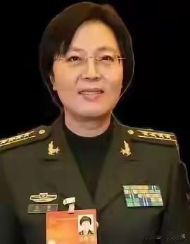 7月16日国务院的一纸任免，让不少人悬着的心彻底踏实了。58岁的陈薇，正式出任中