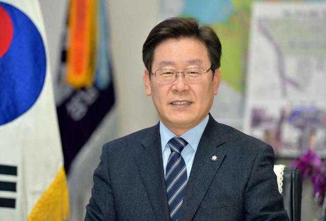 3月16号韩国彻底沸腾了，韩国总统李在明的支持率，连着两周一路猛涨，直接冲到了6