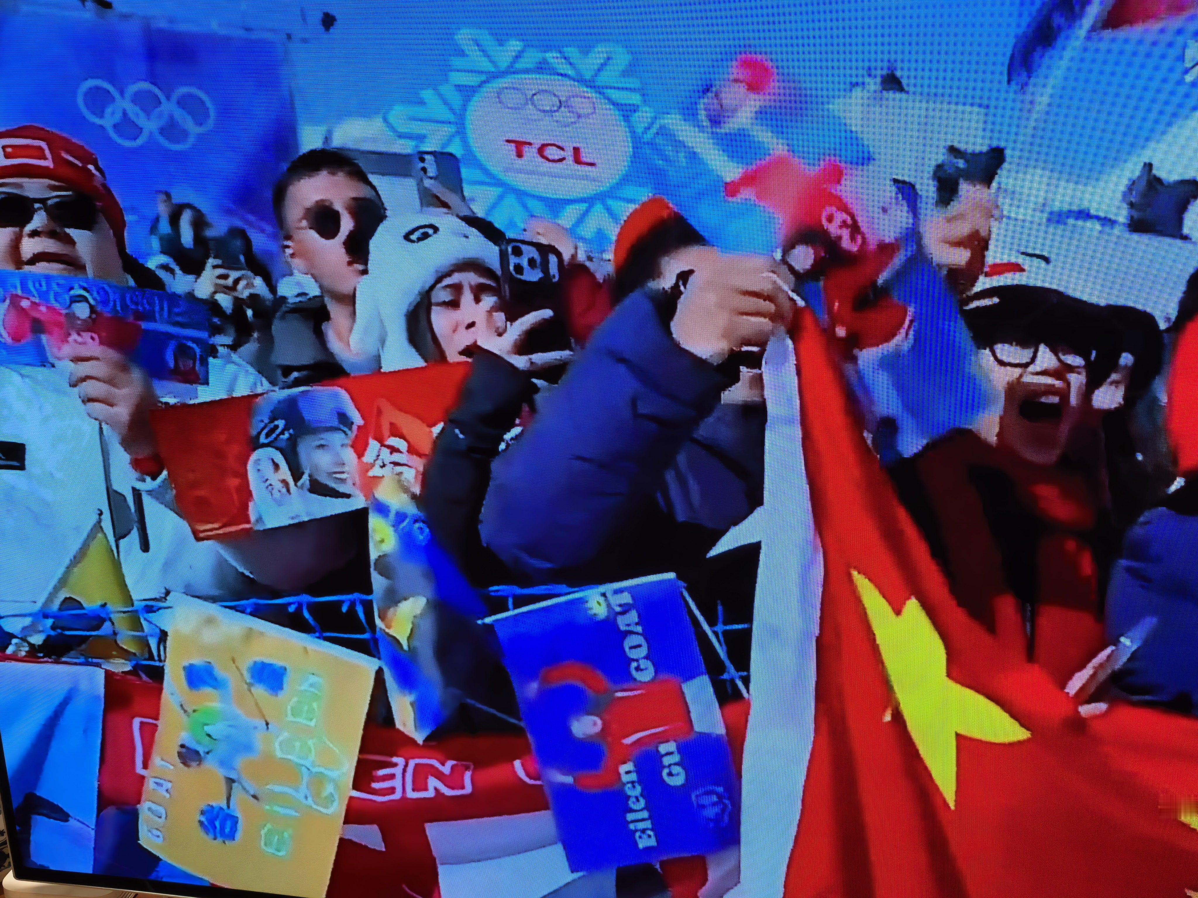 谷爱凌最后一跳94.75分第一名稳了，第二名也是中国队争取拿下冠军和亚军加油加油