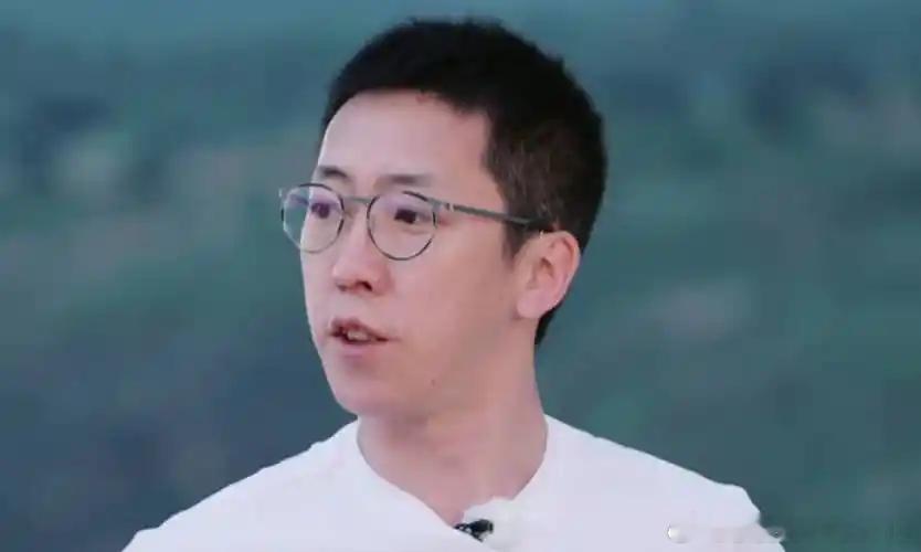 “留几手”在直播间吐槽《再见爱人》节目组：就是拿我们的隐私换流量。不然呢？都是成