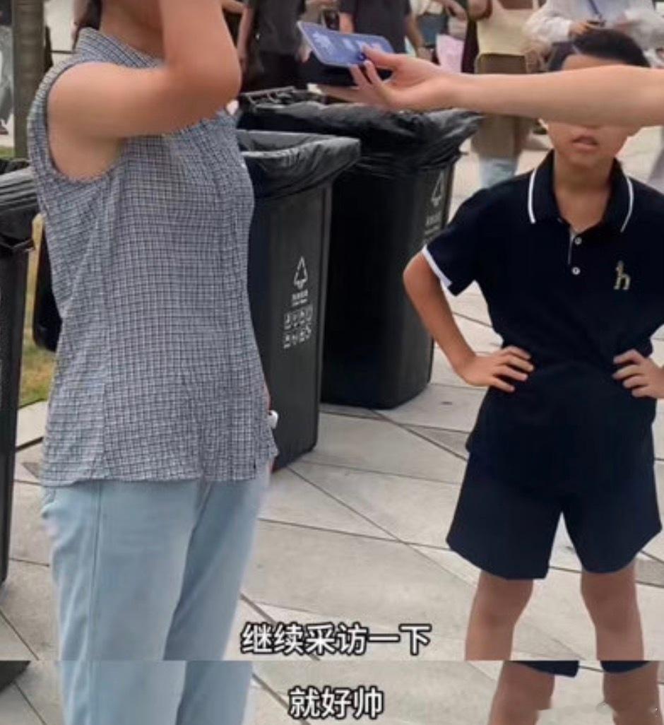 郭富城粉丝还是继承制的 小朋友被问到为什么喜欢郭富城，他们表示是因为爸爸妈妈喜欢