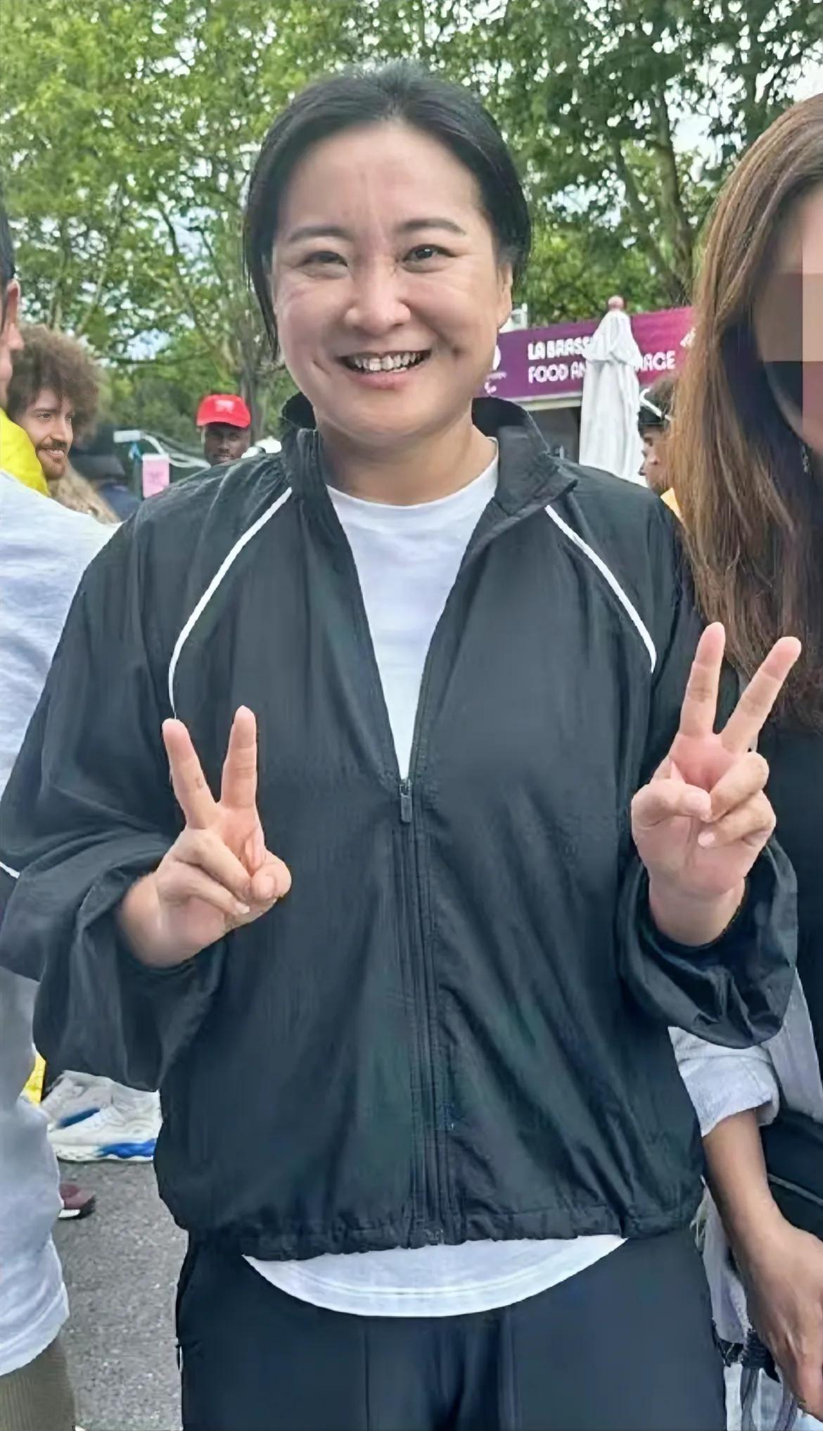 贾玲瘦了，可也没有了从前的辨识度，感觉是减肥把福气减没了[捂脸][捂脸]
所以说