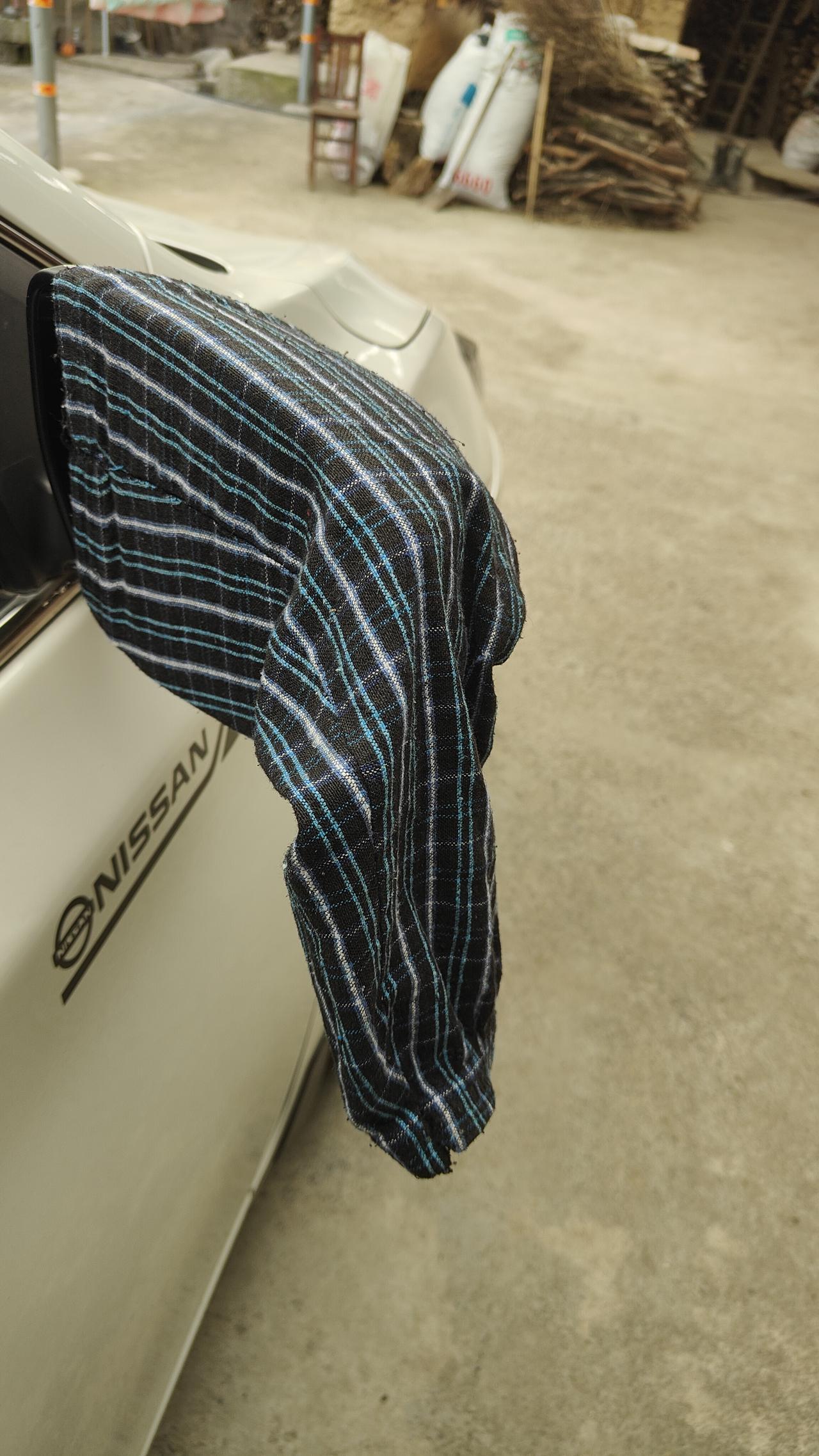 天气太冷了
我的豪车别冻感冒了