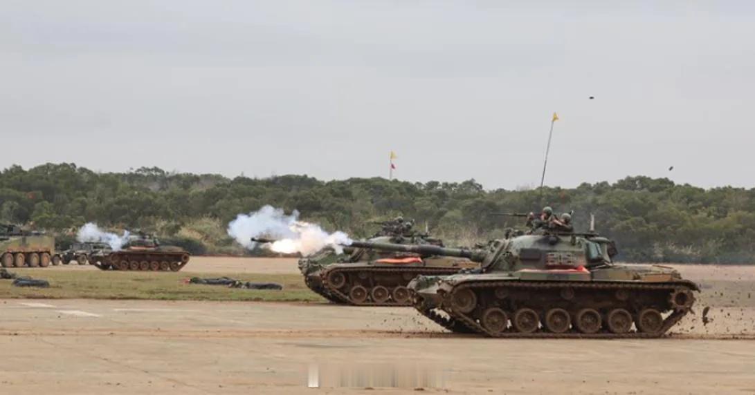 草莓兵第542装甲旅，也就是所谓的迅雷部队据称已经派人前往美国夏威夷，接收美制M