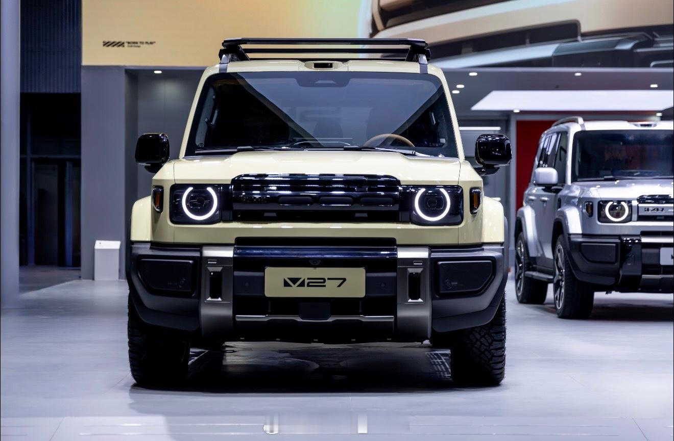 喂！都给我去icar的展厅老远就被那排硬派方盒子戳中，V27首秀也太顶了吧！5米