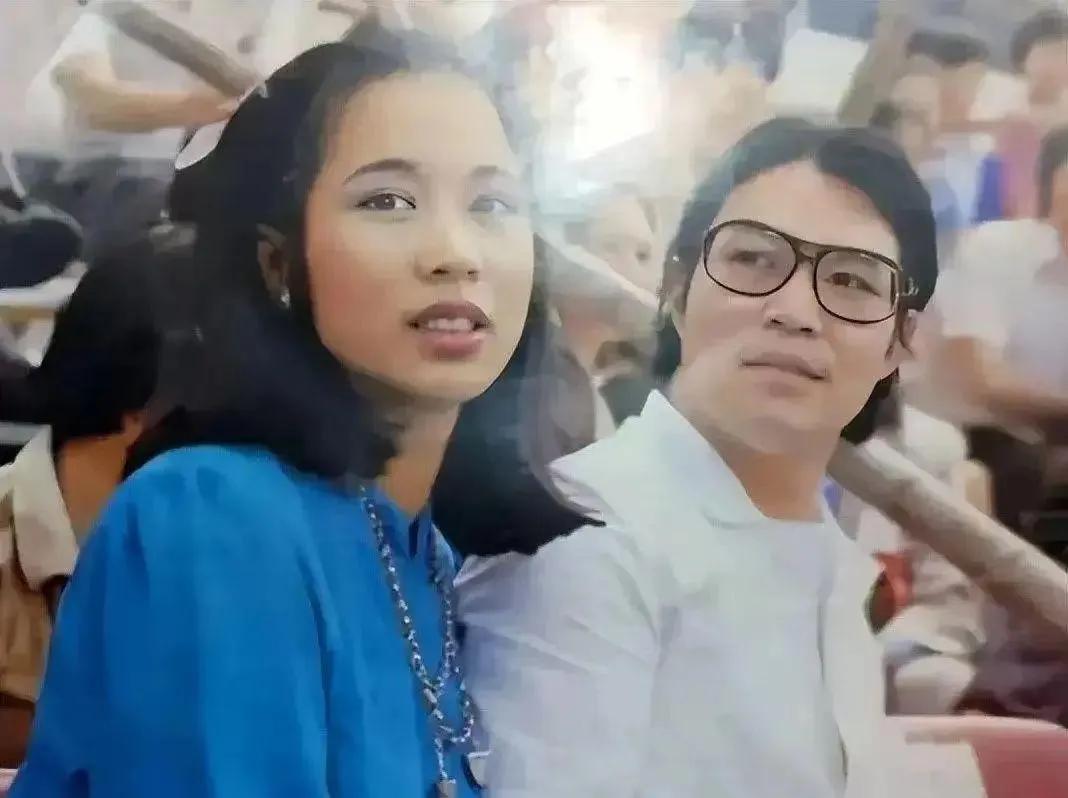 霍震霆为何动了申办奥运会的念头？或许他更想给自己儿子铺路。
这老爷子精得很！申办