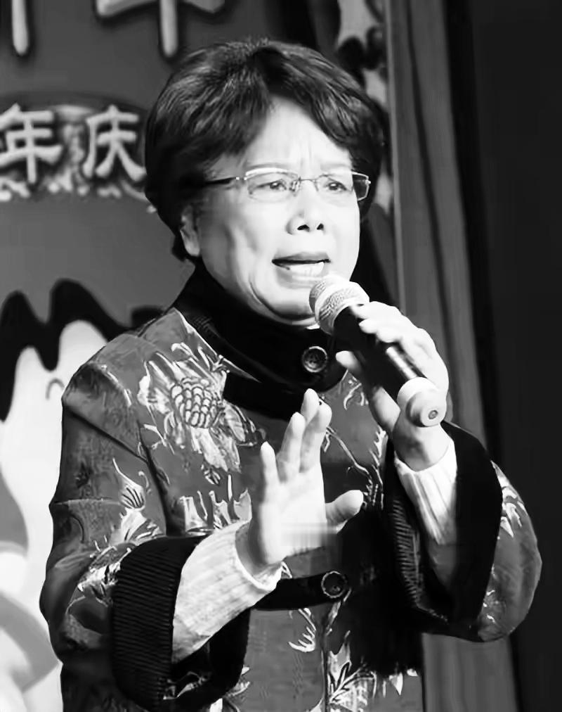 上海第一女滑稽说唱方艳华告别观众！87岁高龄因病去世！她能唱能演能说是近代女滑稽