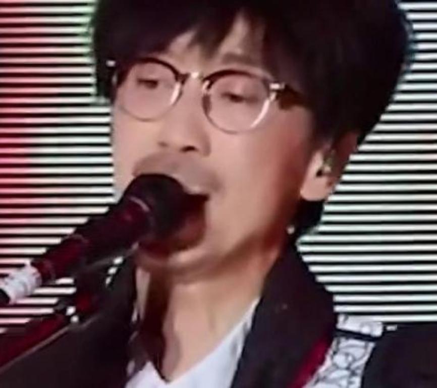 周传雄要到福州开演唱会的消息，想必让不少喜欢他的歌迷感到期待。作为华语乐坛的实力