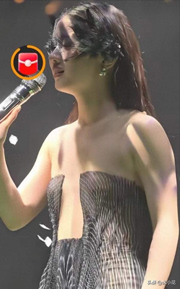 单依纯演唱会造型看不懂，讨论舞台审美，还是凝视女艺人身体？