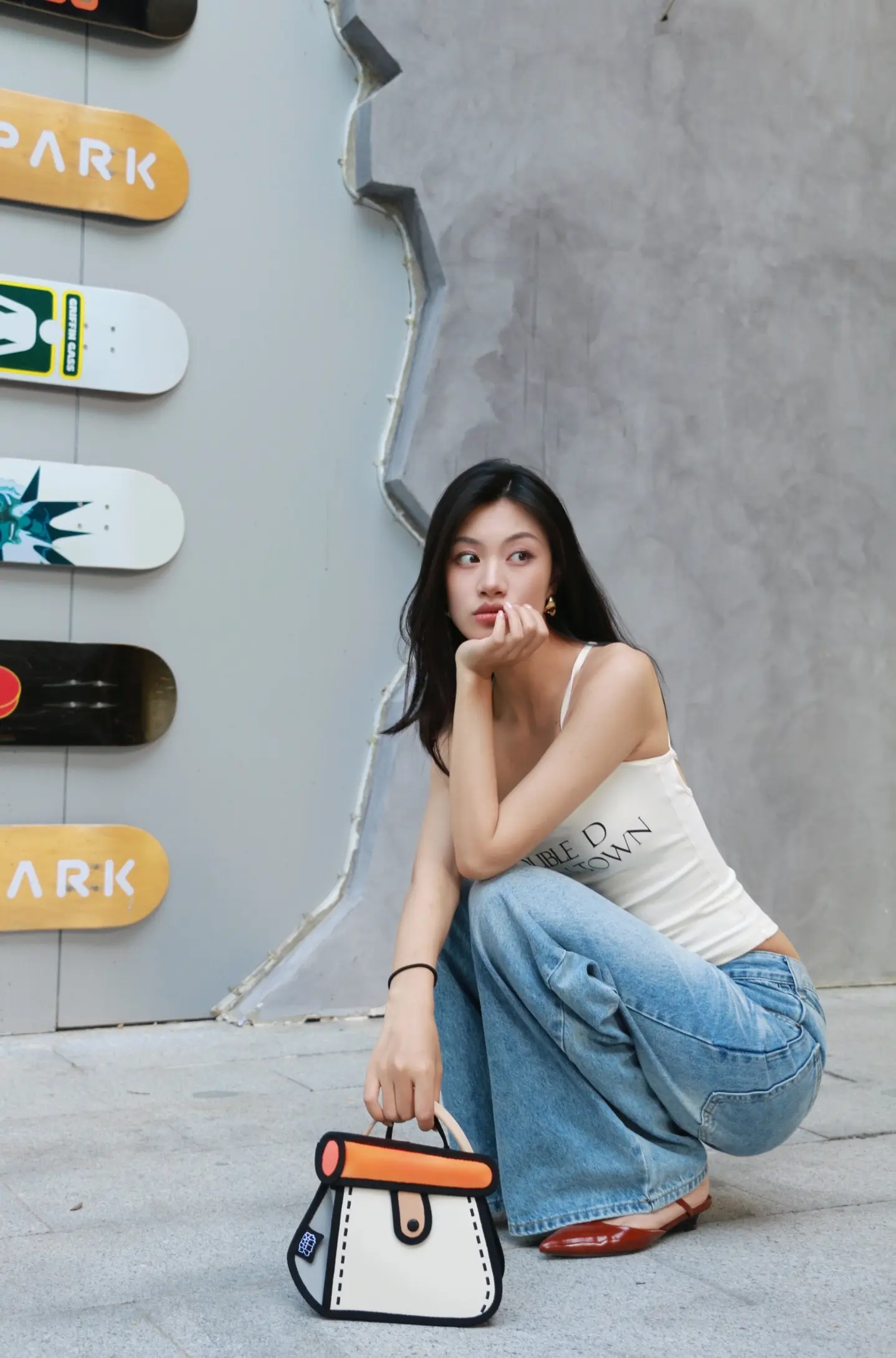 给我都热成辣妹咯。淡妆很适合我😆