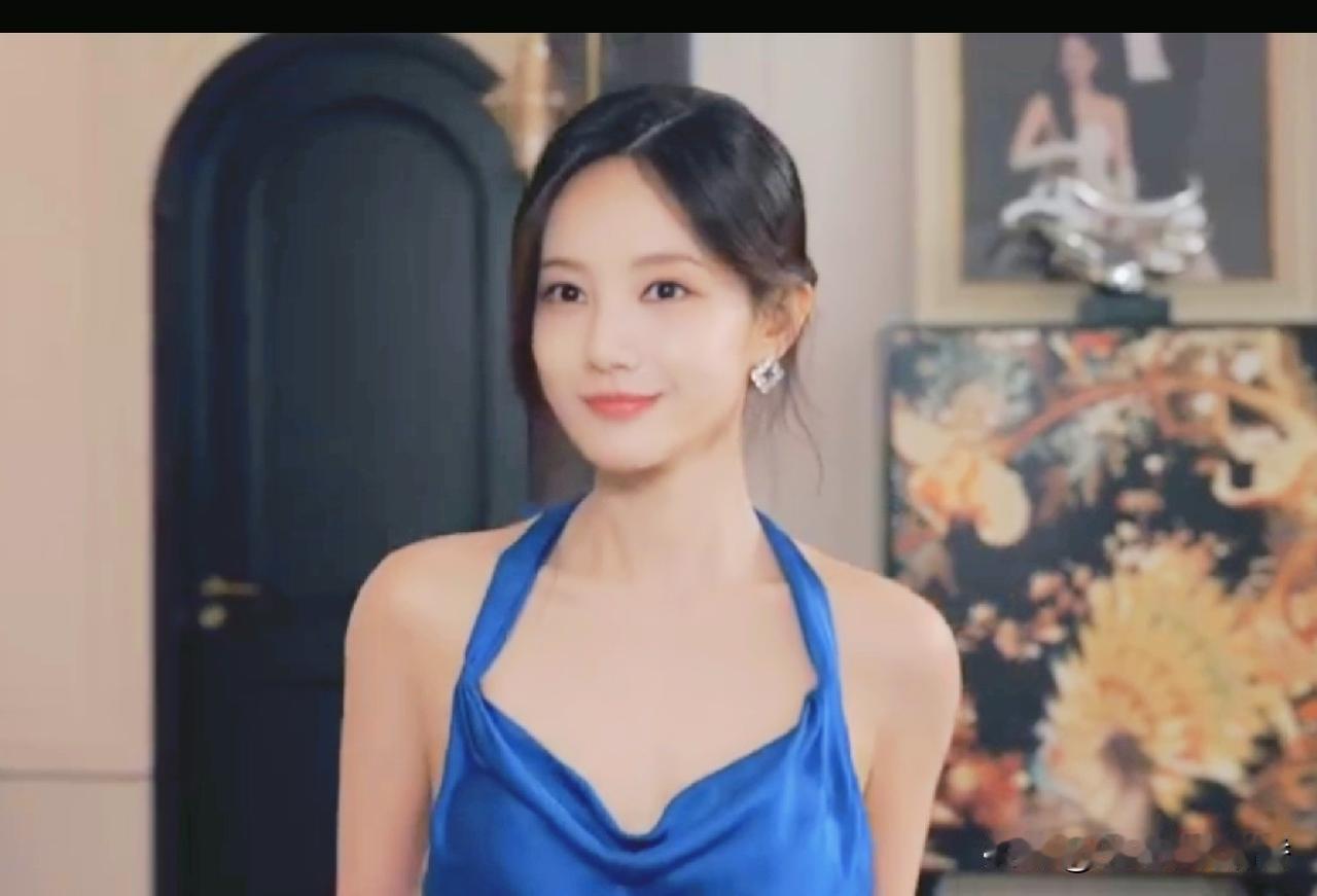 电视剧《美人余》一口气连看4集，具体剧情分享如下：

1、余梦（李一桐饰演）是余