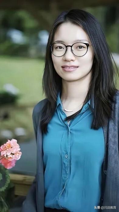 喜大普奔！我国学者首次荣获菲尔兹奖！祝贺王虹、邓煜！

2026年7月23日，菲