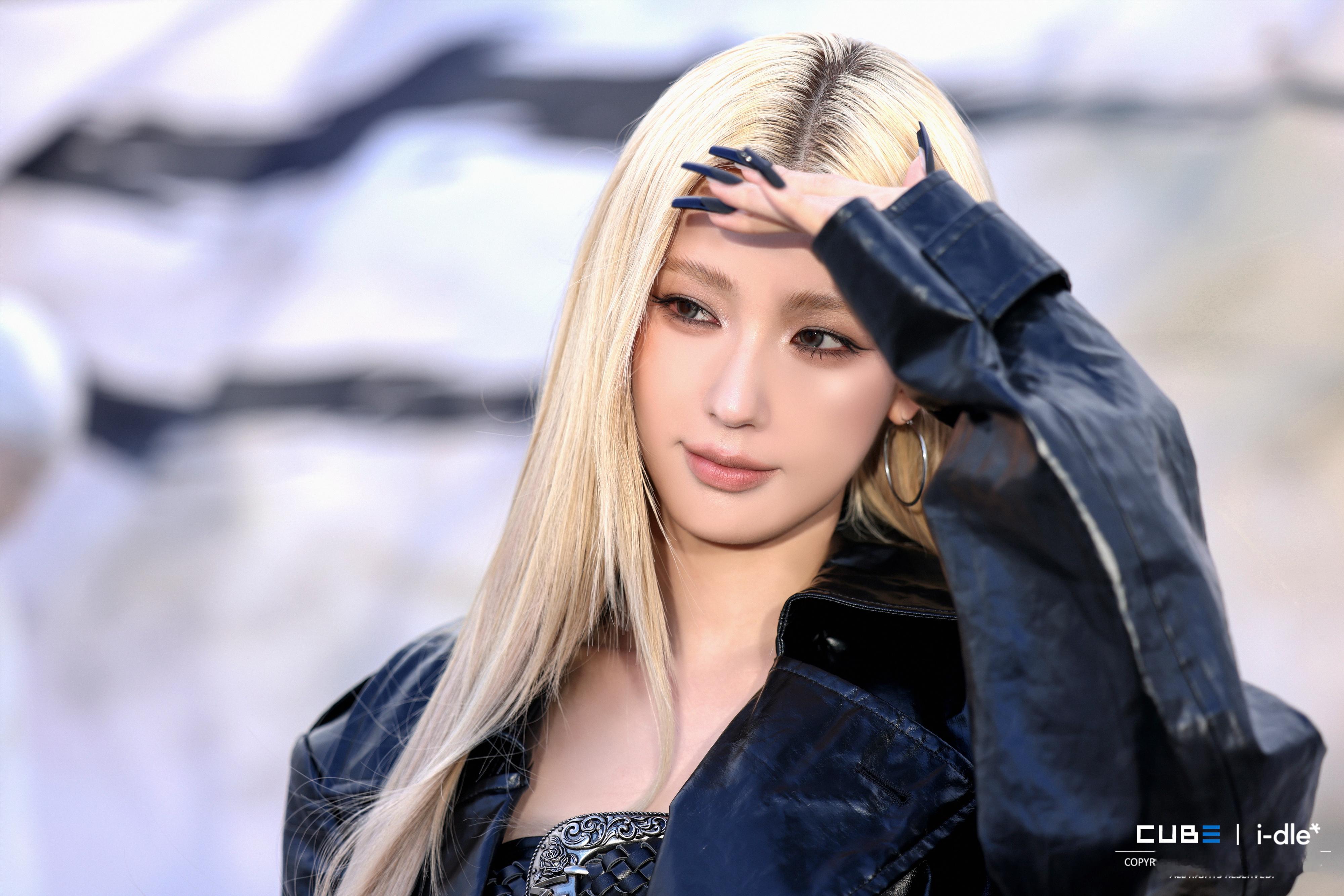 idle先行曲 投稿【赵美延】所有人注意，面帝登基 