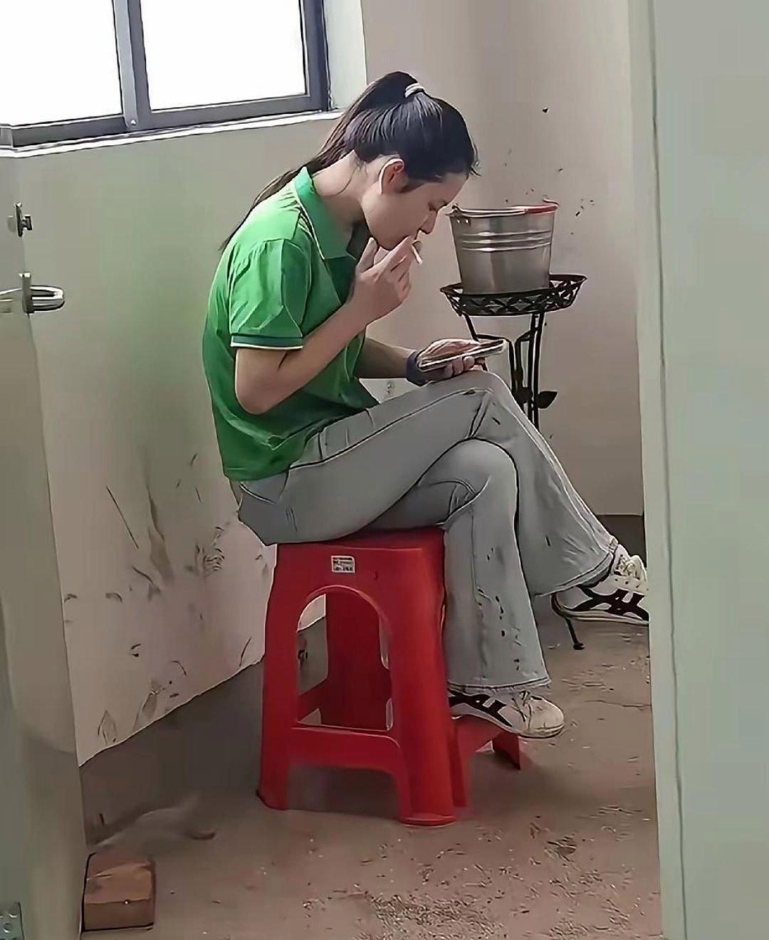 大家看看弟弟谈的对象 靠谱吗？