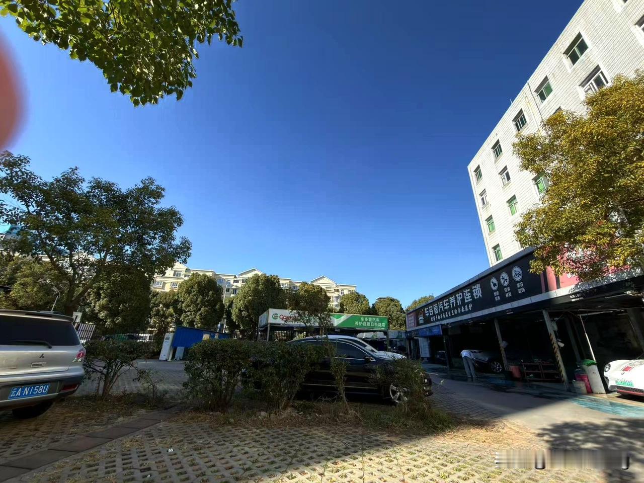 小米的下滑其实给了很多电动厂商提个醒。不能拿消费者的安全当回事儿的企业就很难在市