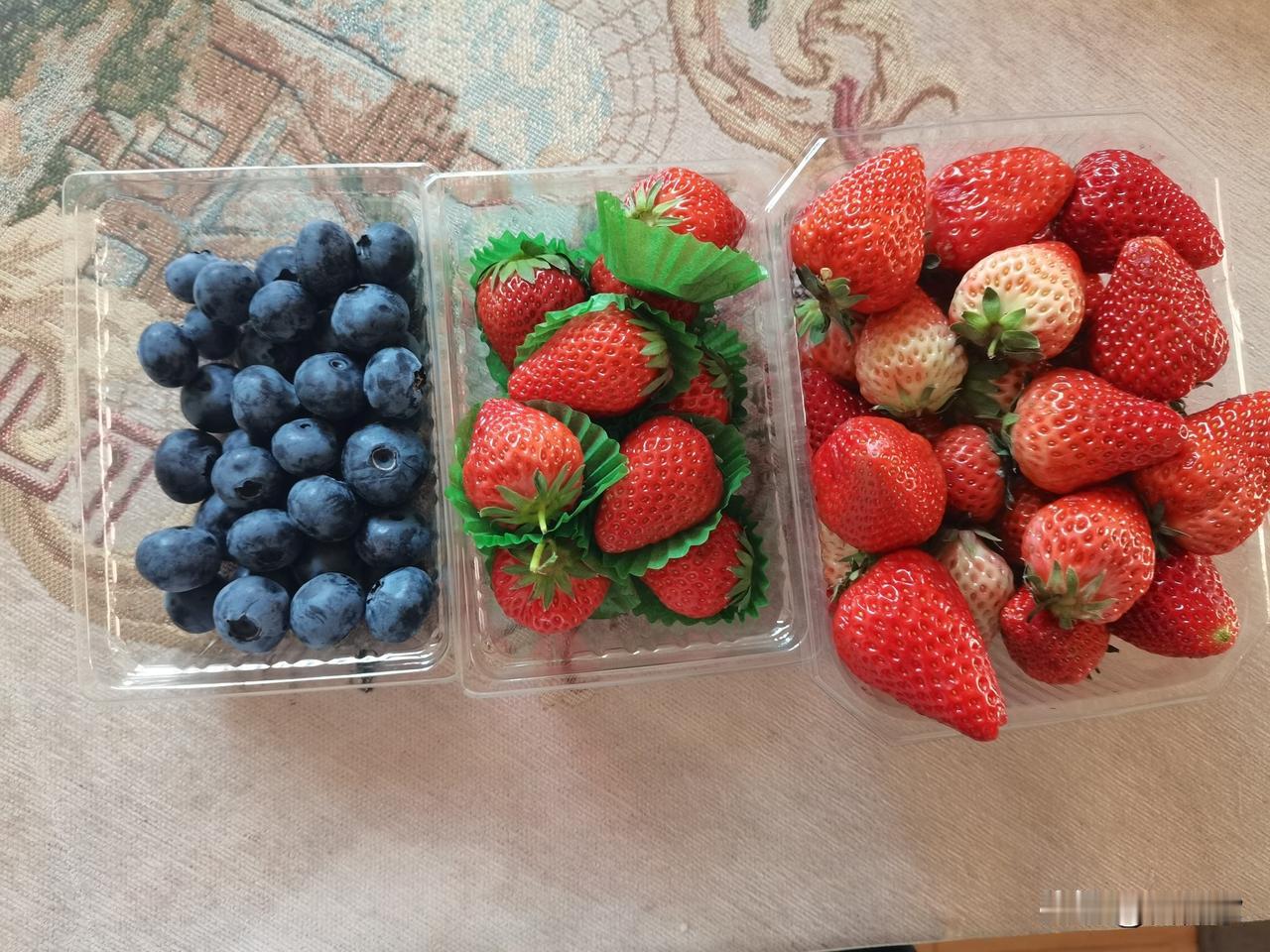 今天上班前，头条第二本小说上线，番茄第五本小说也同步上线。

两年时间写作240