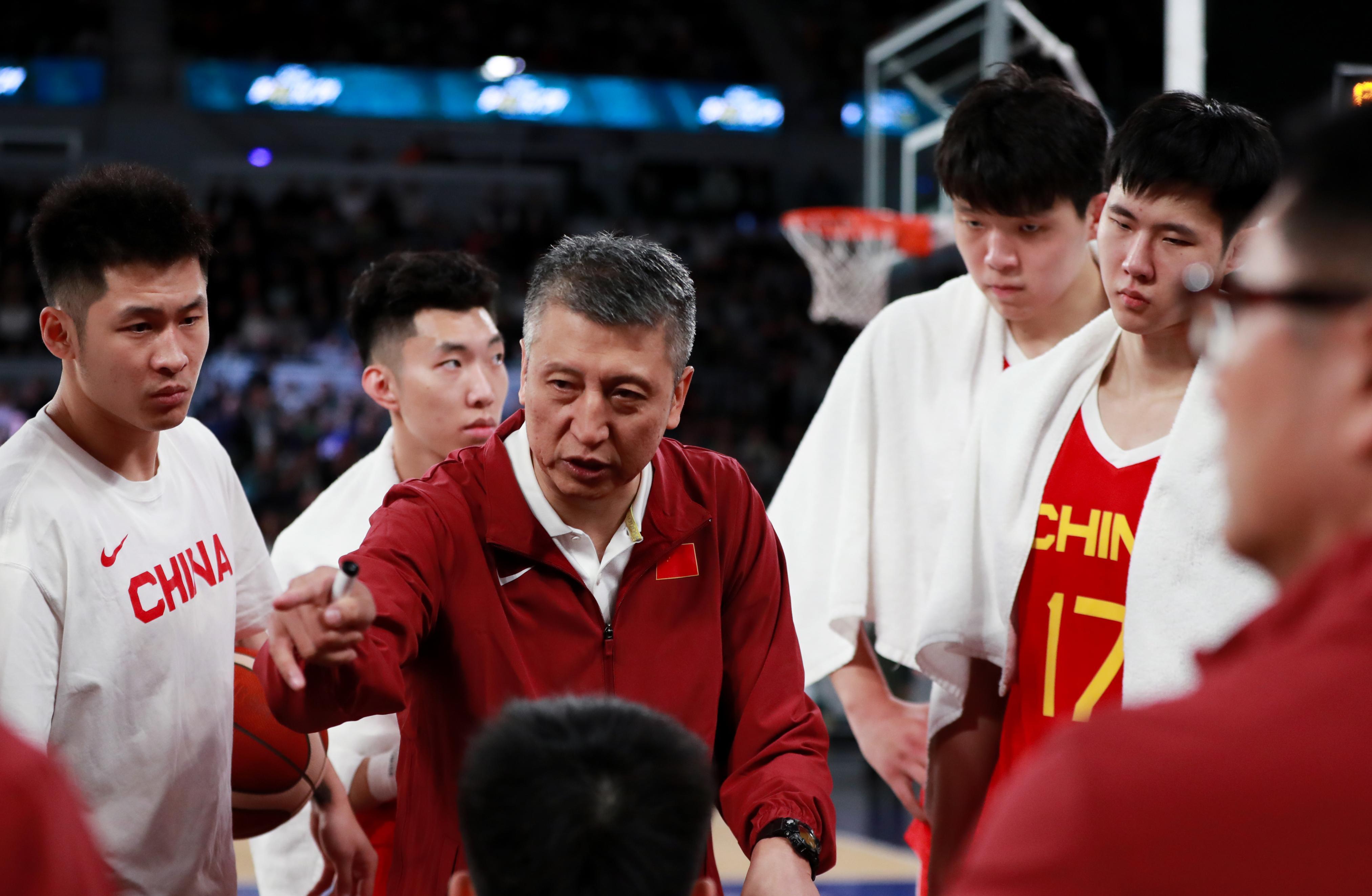 郭士强爱徒强势爆发！反超王哲林。郭士强爱徒强势爆发！他在赛场上的表现甚...