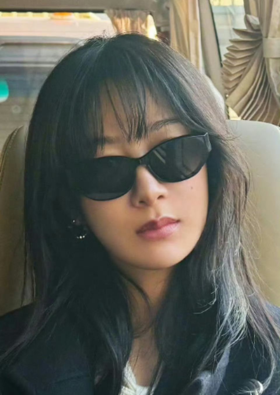 杨紫不太适合这造型啊。。。。。 