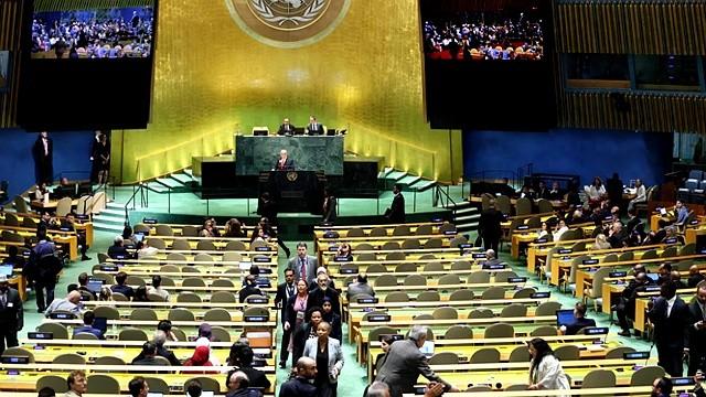 9月26日，在纽约举行的联合国大会上，以色列总理本雅明·内塔尼亚胡登台演讲时，数
