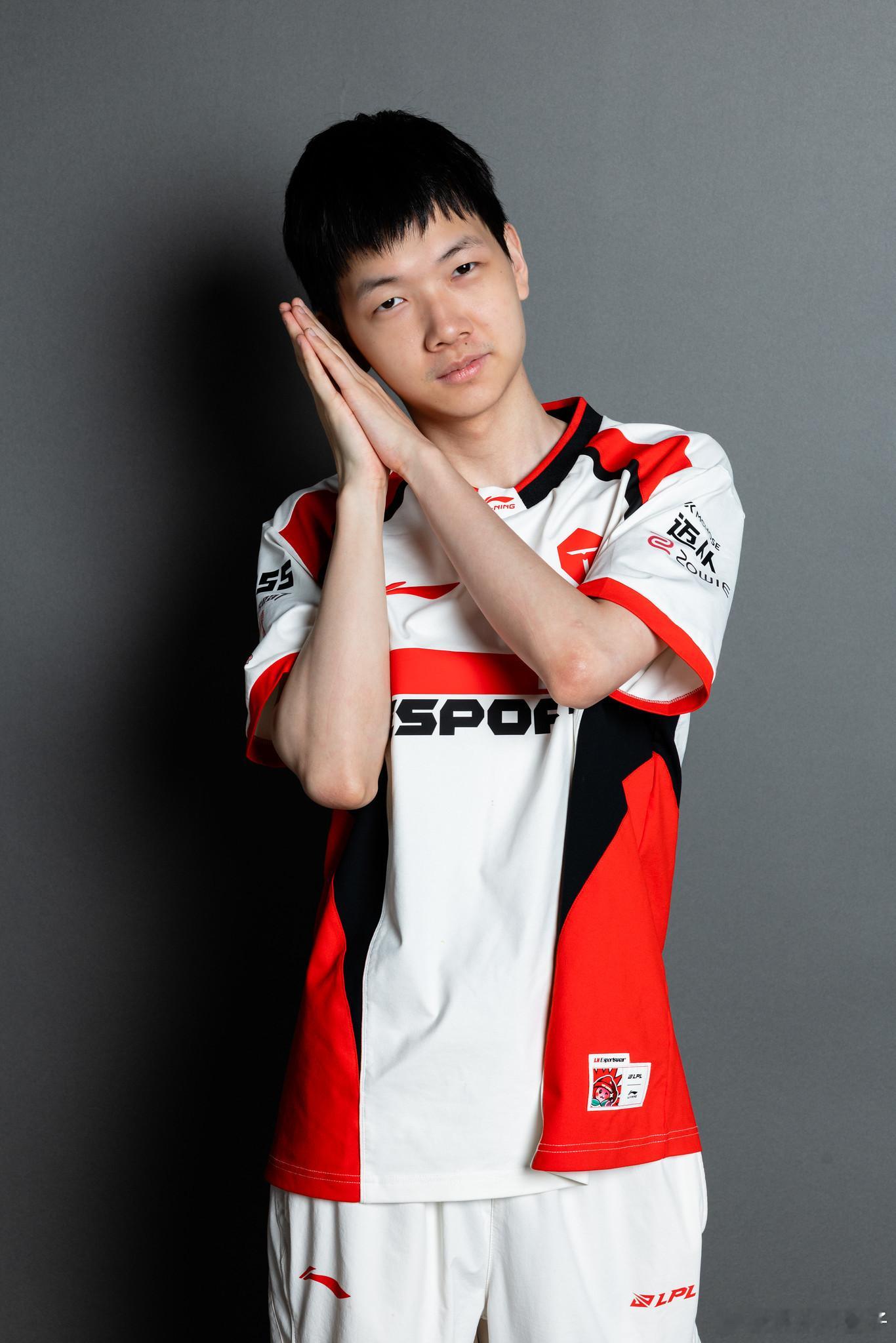 TES本次MSI全员定妆照来啦！g2给tes充电g2对战tes2026msiTO
