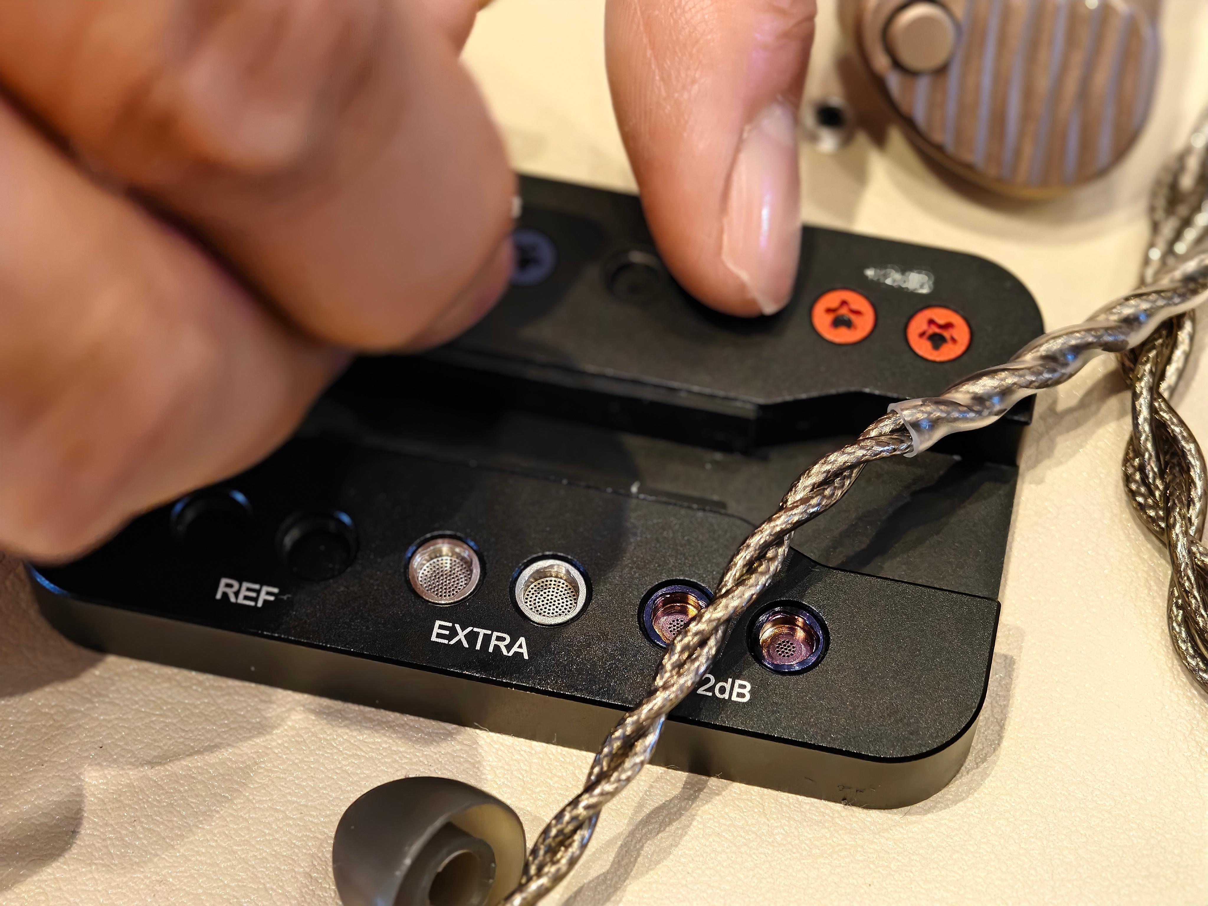 64audio挺久没发新品了，他们这次带来了一个Tia系列的新旗舰，比之前的版本
