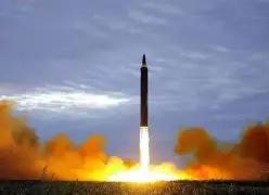 有专家说， 以色列要是打到最后还没有让伊朗屈服，就会丢核弹。我认为，这个根本不可