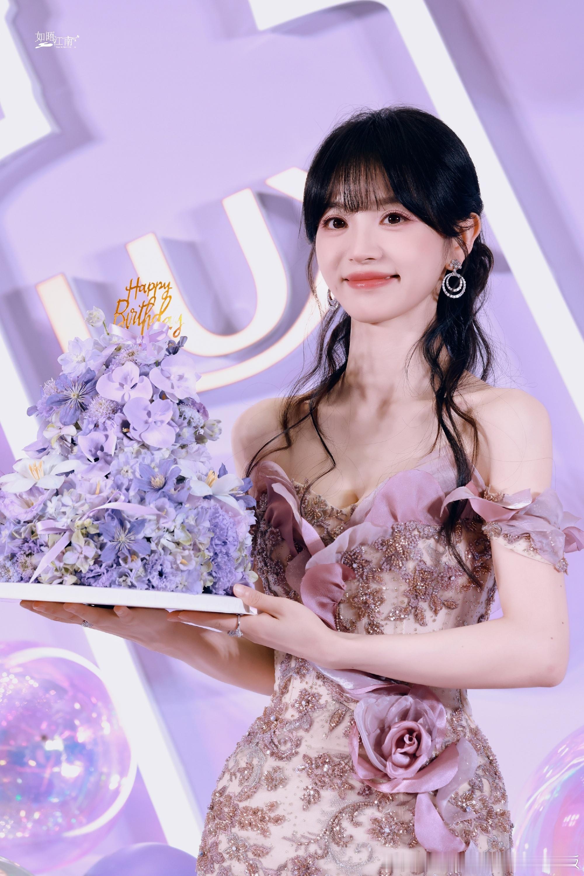 田曦薇     🐱田曦薇 🐱田曦薇魏娆 🐱田曦薇走路粉天菜你真的好没礼貌 