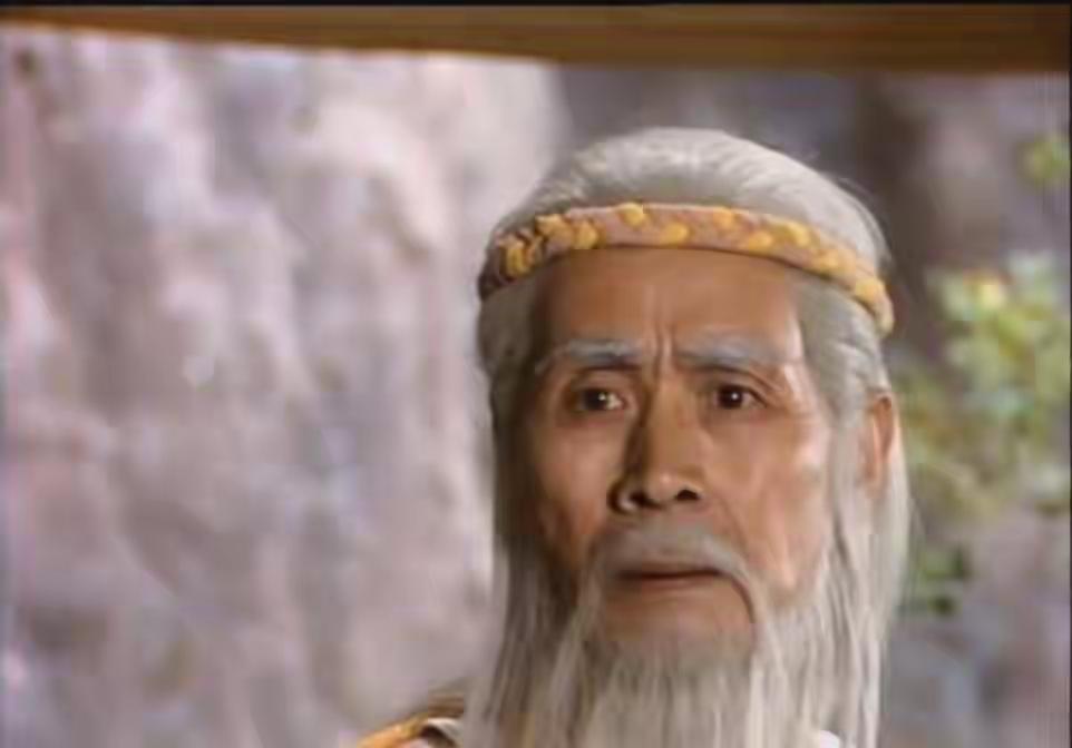 申公豹与姜子牙：元始天尊棋盘上的两颗棋子，一颗成事，一颗成局
 
昆仑山麒麟崖下