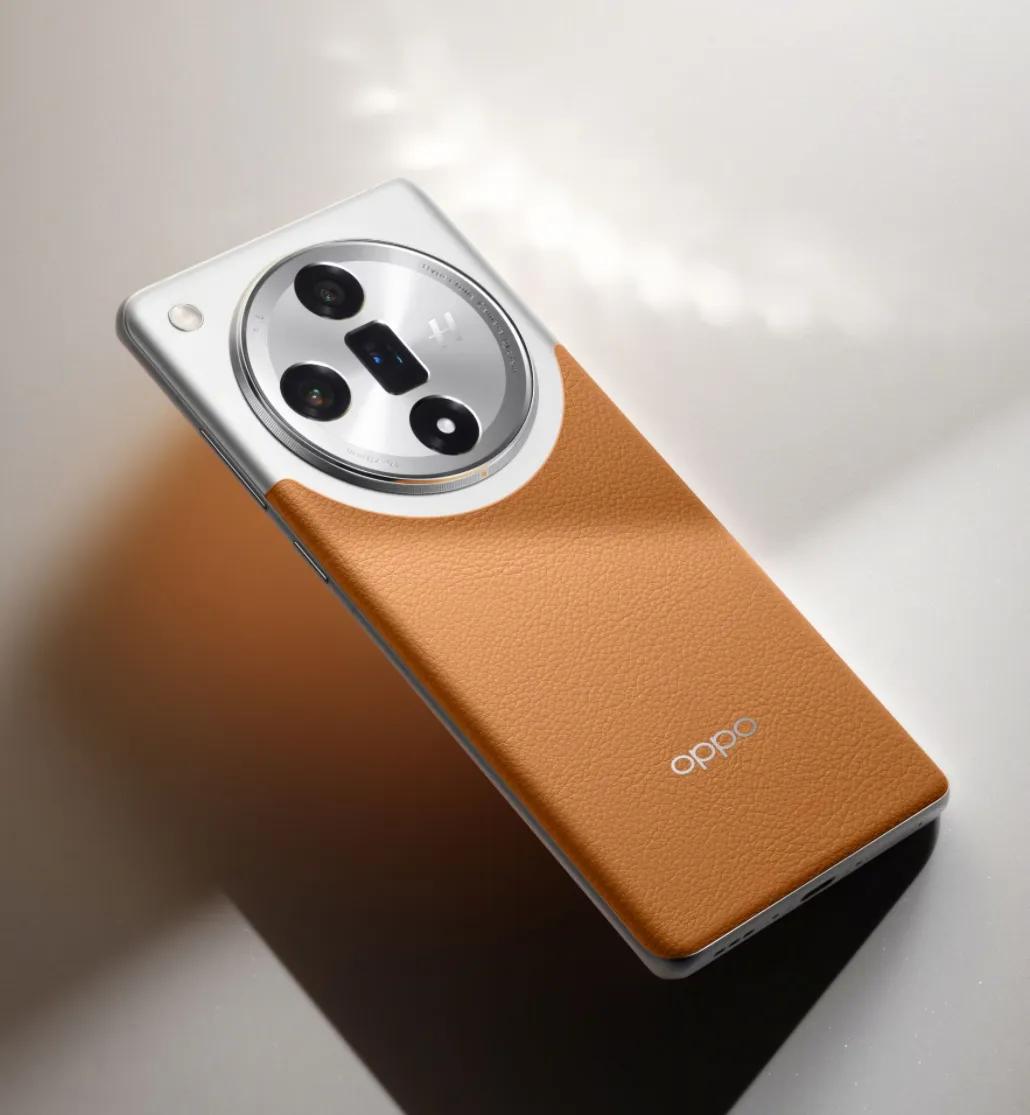 今年好像很流行“超级”标准版啊！从年前的小米14、 vivo X100，到今年第