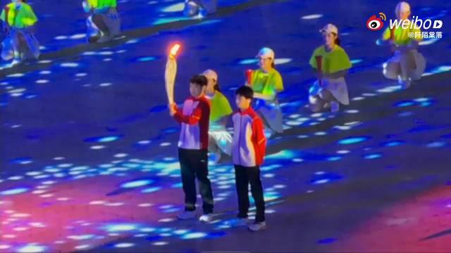 咋办一个不小心又火出圈了[酷]#河北卫视回应孙颖莎站错位##中国乒乓球队[超话]#