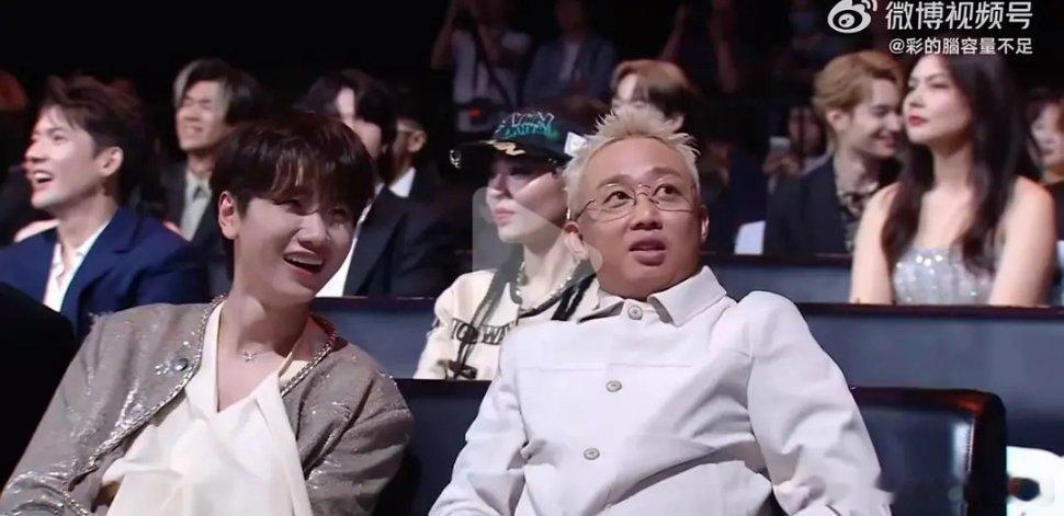 原来胖了的GAI就是瘦了的韩红 ​​​