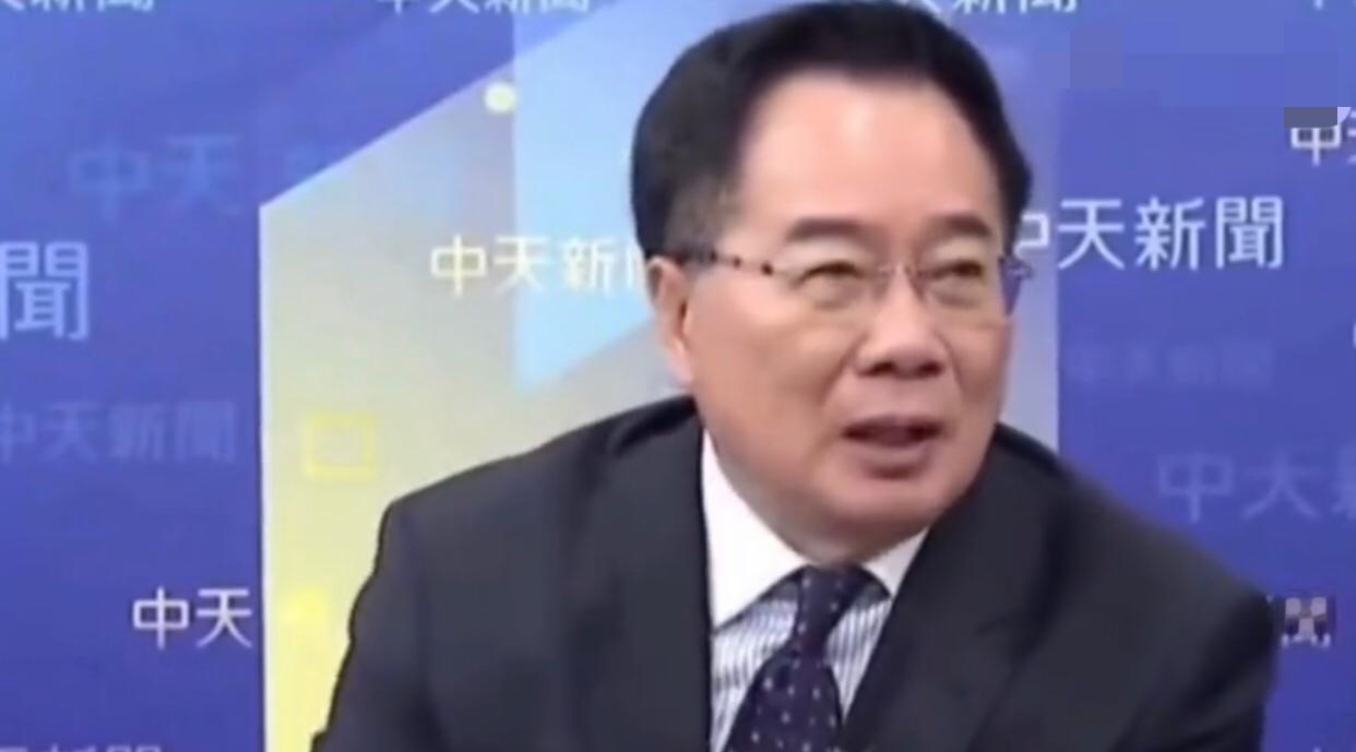 台湾蔡正元表示：他觉得大陆想要和平统一，只有等国民党重新上来，另外还要去找美国谈