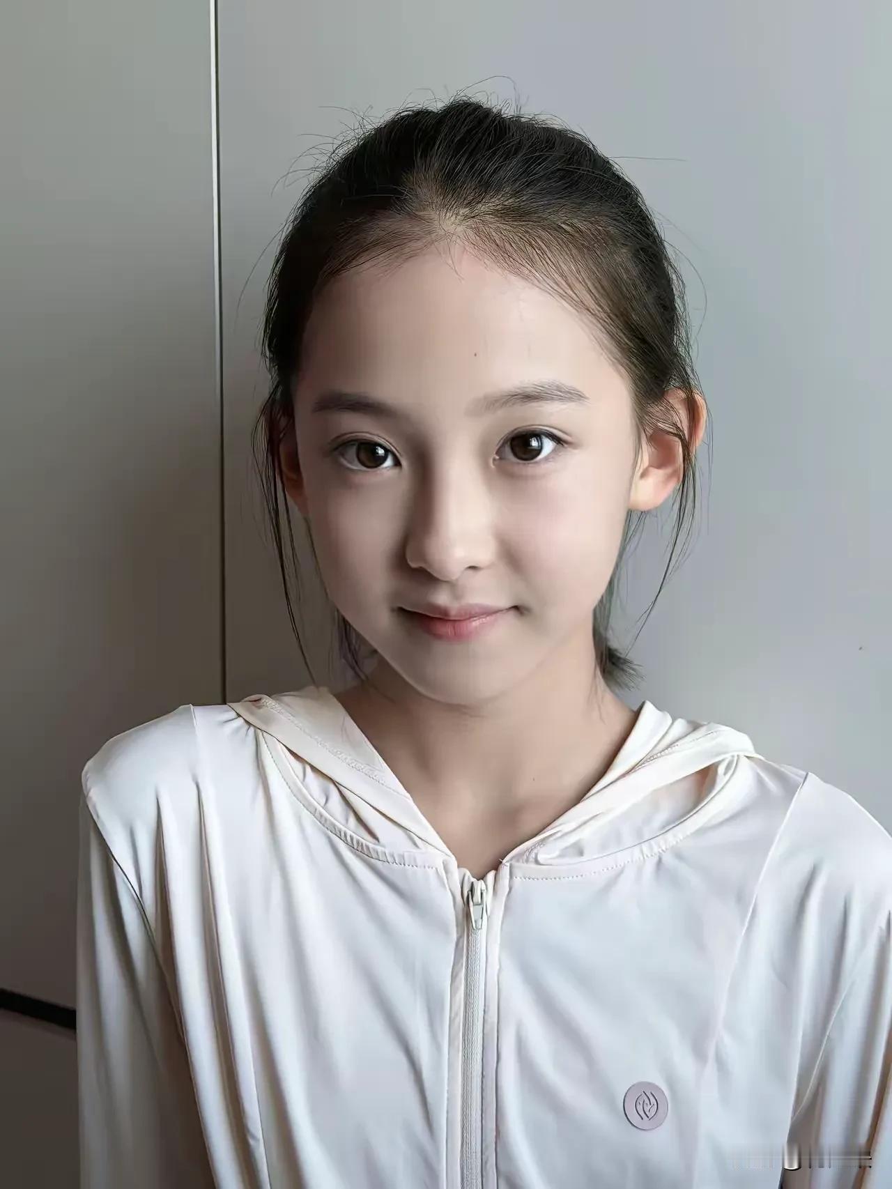 这算不算那种很有高级感的五官，适合做超模的那种五官。