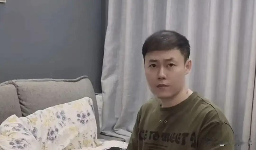 家庭变奏，时代的眼泪。

杜霄对着镜头说话了，他说压力很大，真的很大，娜娜坐在旁