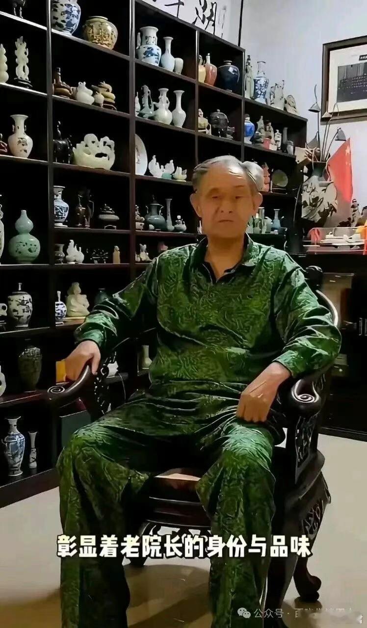 南京博物院背后的“徐院长”，和“徐小姐”是什么关系？最近半个月，南京博物院的藏品