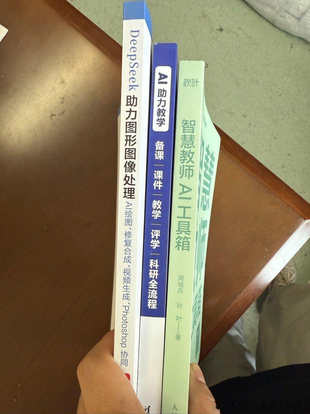 如果涉及到非黑即白事件的判断，需要数学这种逻辑，所以数学学的不好的，对这种事件的