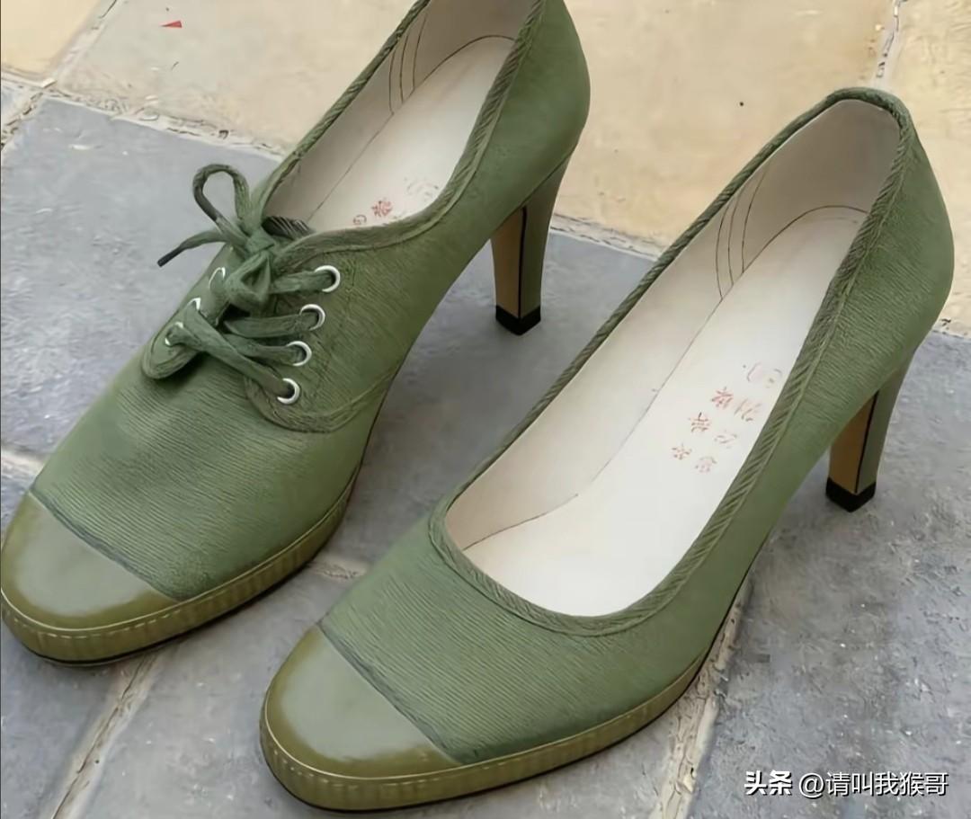 我觉得这个设计理念可以考虑跟巴黎世家合作